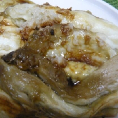 あきちゃん、こんばんは・・・・秋茄子ってほんと美味しいですよね。生姜に麺つゆで美味しかったです。ごちそうさまでした(#^.^#)